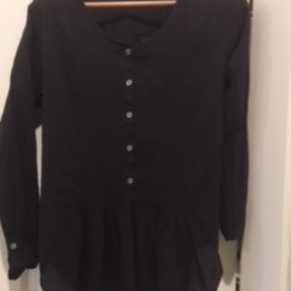 Theory woman's shirt like new.